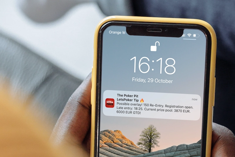 Push notification example from LetsPoker app
