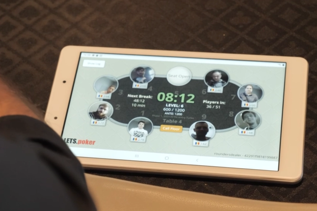 Dealer using LetsPoker tablet module
